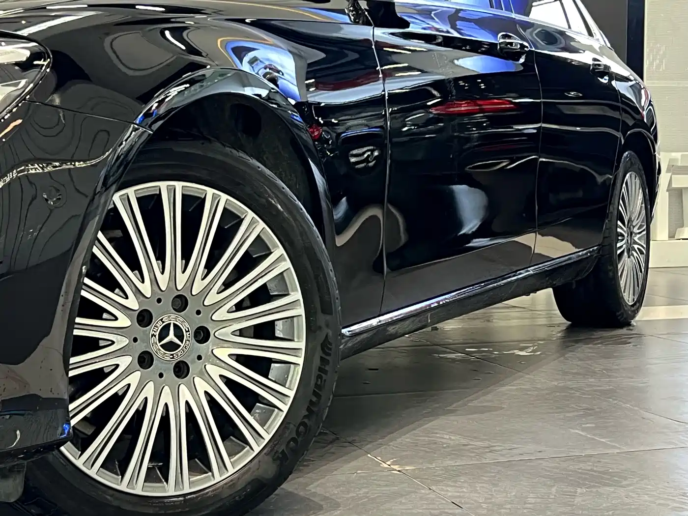Mercedes-Benz E-Class 2023 Facelift E 300 L Fashion фото 2
