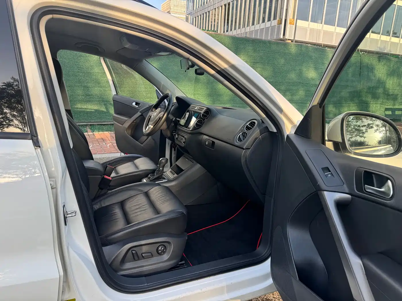 Volkswagen Tiguan 2012 1.8TSI Automatic 2WD Trend Edition фото 8