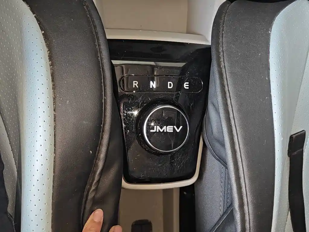 JMCG New Energy Little Kirin 2025 2025 PLUS+ Comfort Model