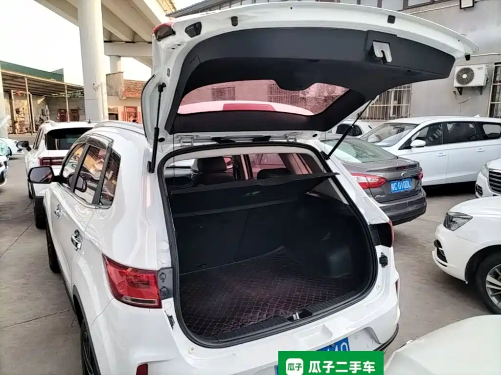 Besturn X40 2017 2017 1.6L Manual Luxury