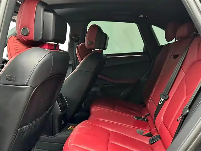 Porsche Macan 2023 Macan 2.0T фото 13