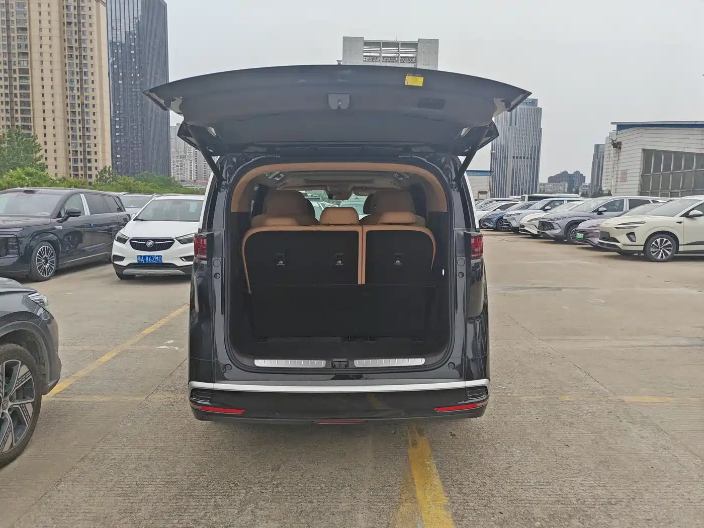Denza D9 2025 DM-i Smart Driving Edition 1020 AWD Flagship фото 6