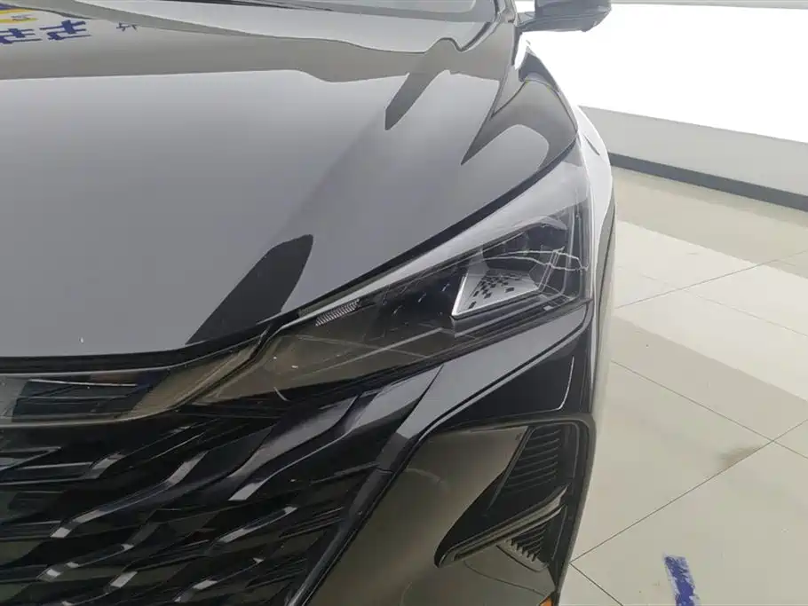 DONGFENG YI HYUN