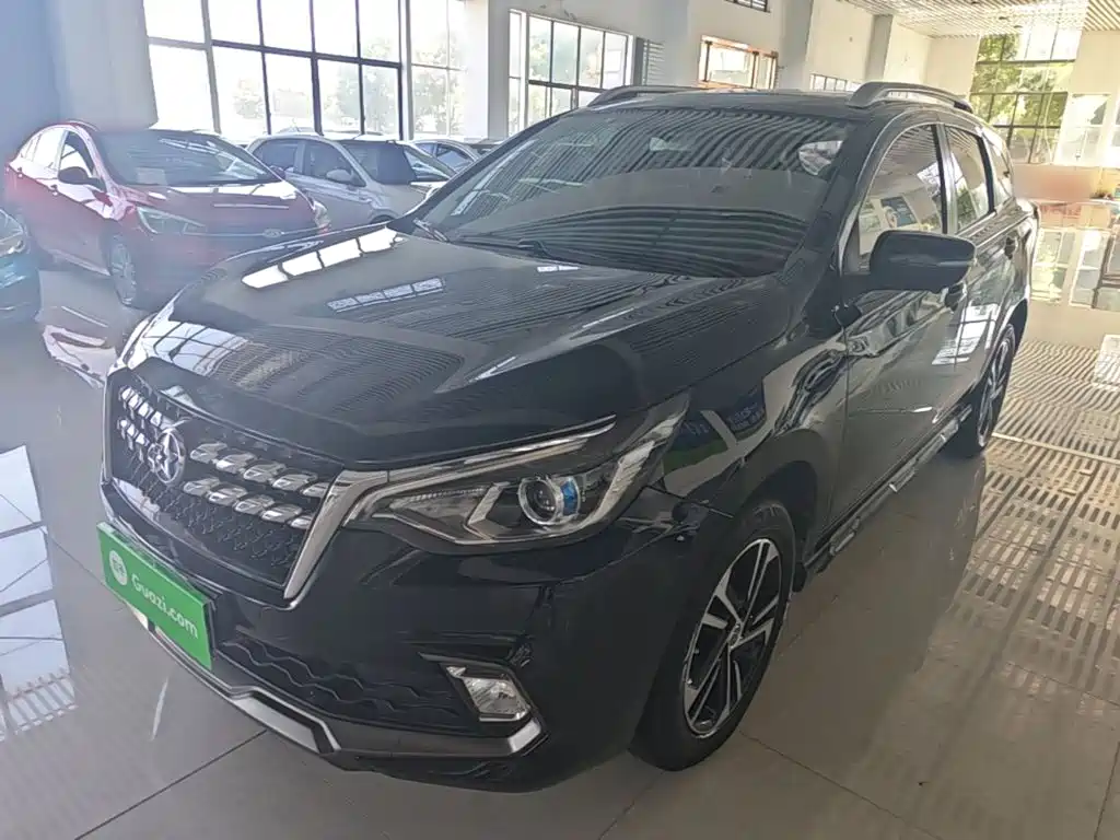 Venucia T70 2019 2019 2.0L CVT Smart Enjoyment Edition China VI