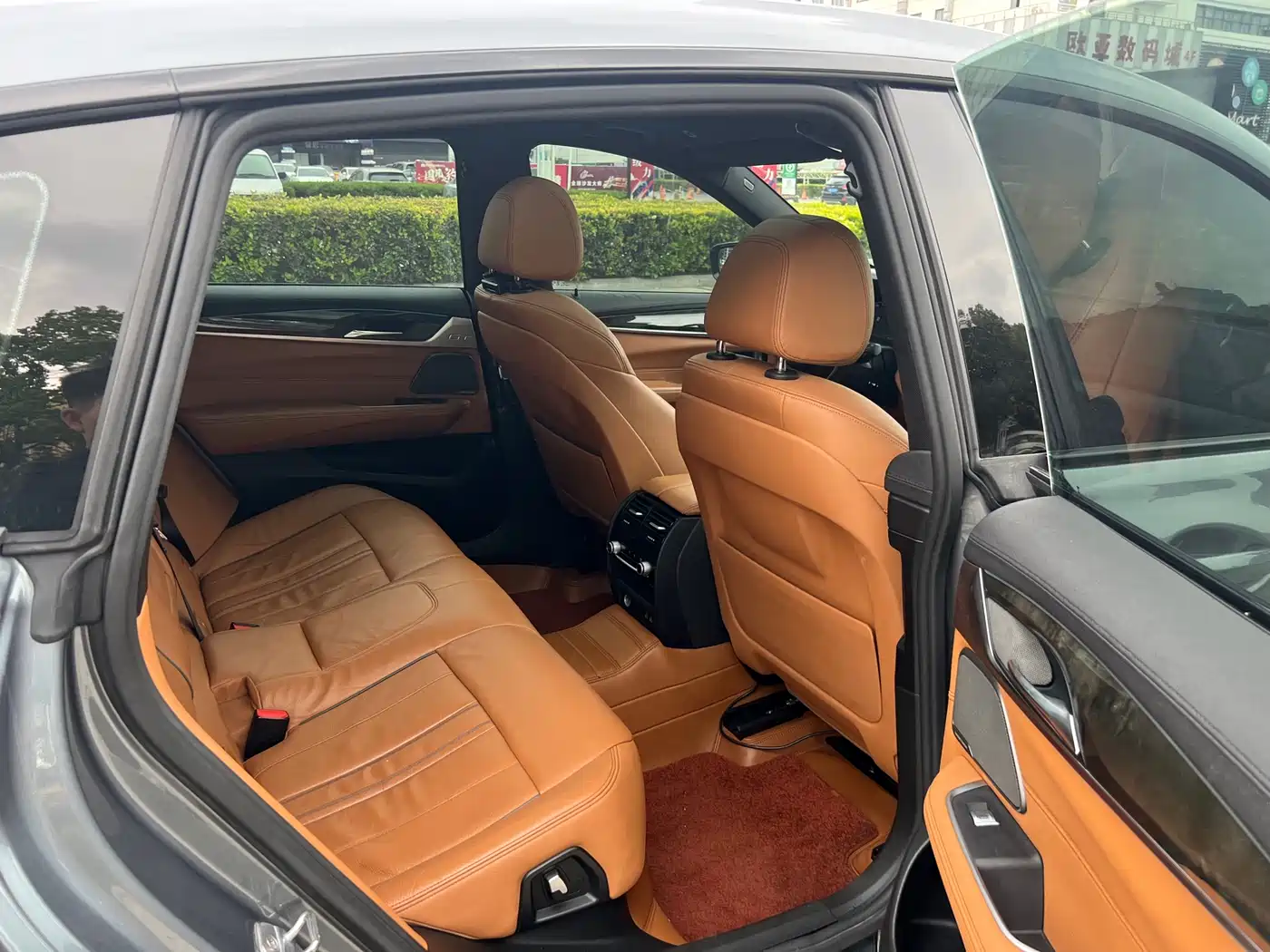 BMW 6 Series GT 2019 630i M Sport Package фото 9