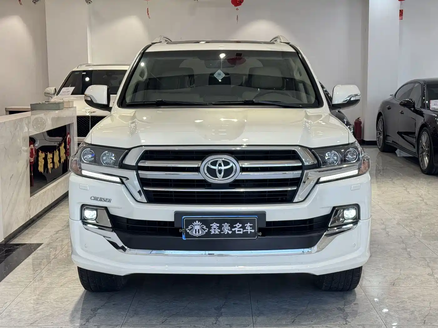 Toyota Land Cruiser (Import) фото 2