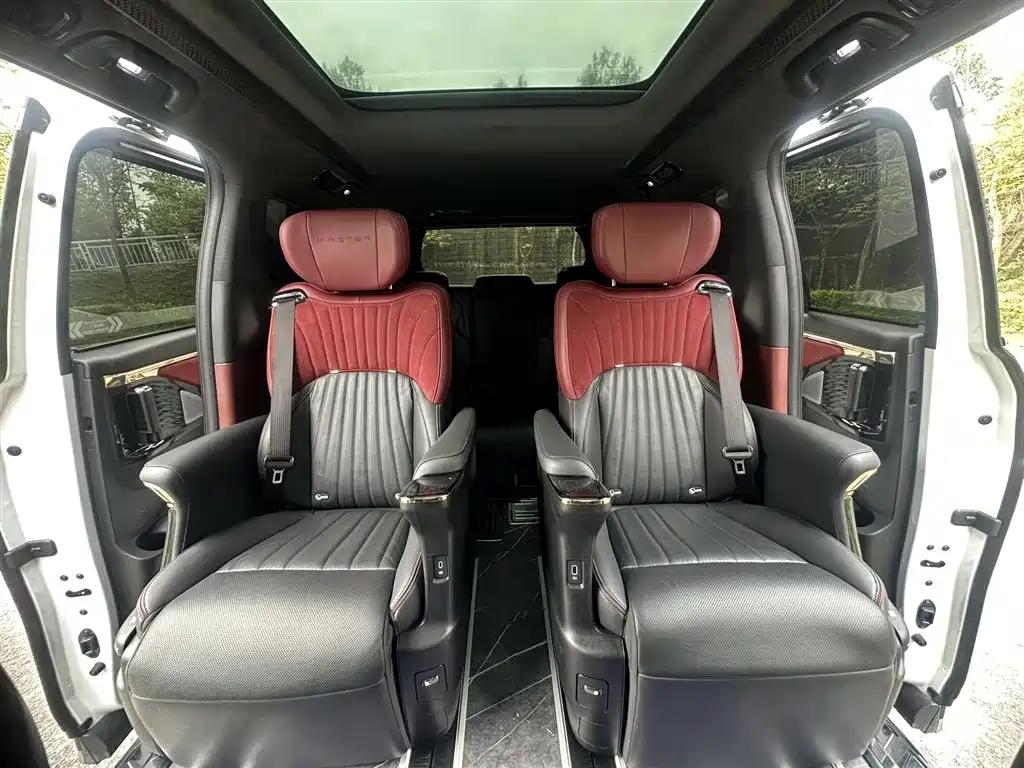 GAC Trumpchi Trumpchi M8 2023 Model Master Series Hybrid Ultimate Edition фото 12