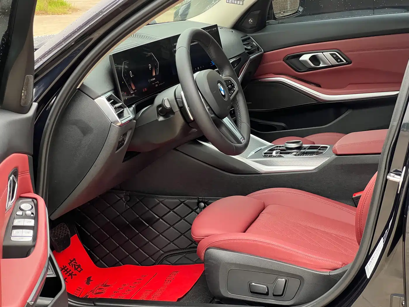 BMW 3 Series 2023 325Li M Sport Black Night Package фото 5