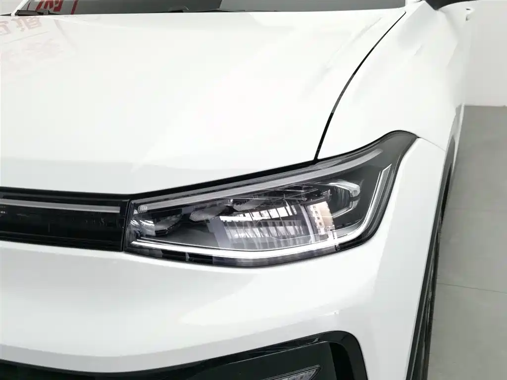 VOLKSWAGEN TUYUE