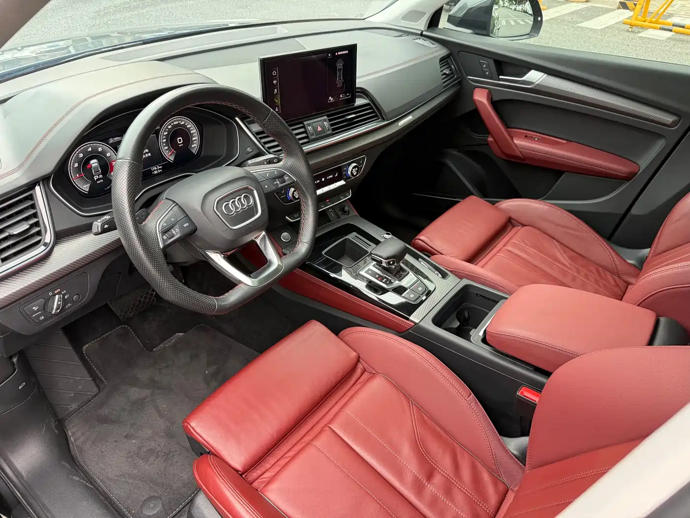 Audi Q5L 2022 Facelift 45T Luxury Dynamic фото 8