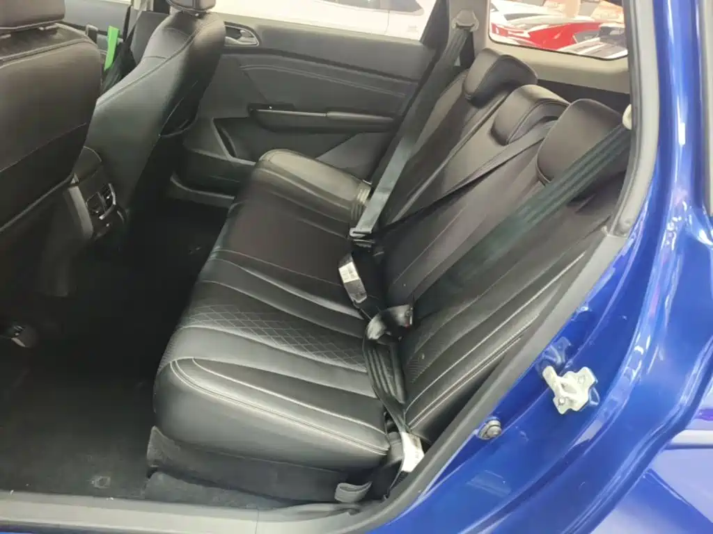 Baojun 310W 2018 2018 1.5L Auto Fashion China V