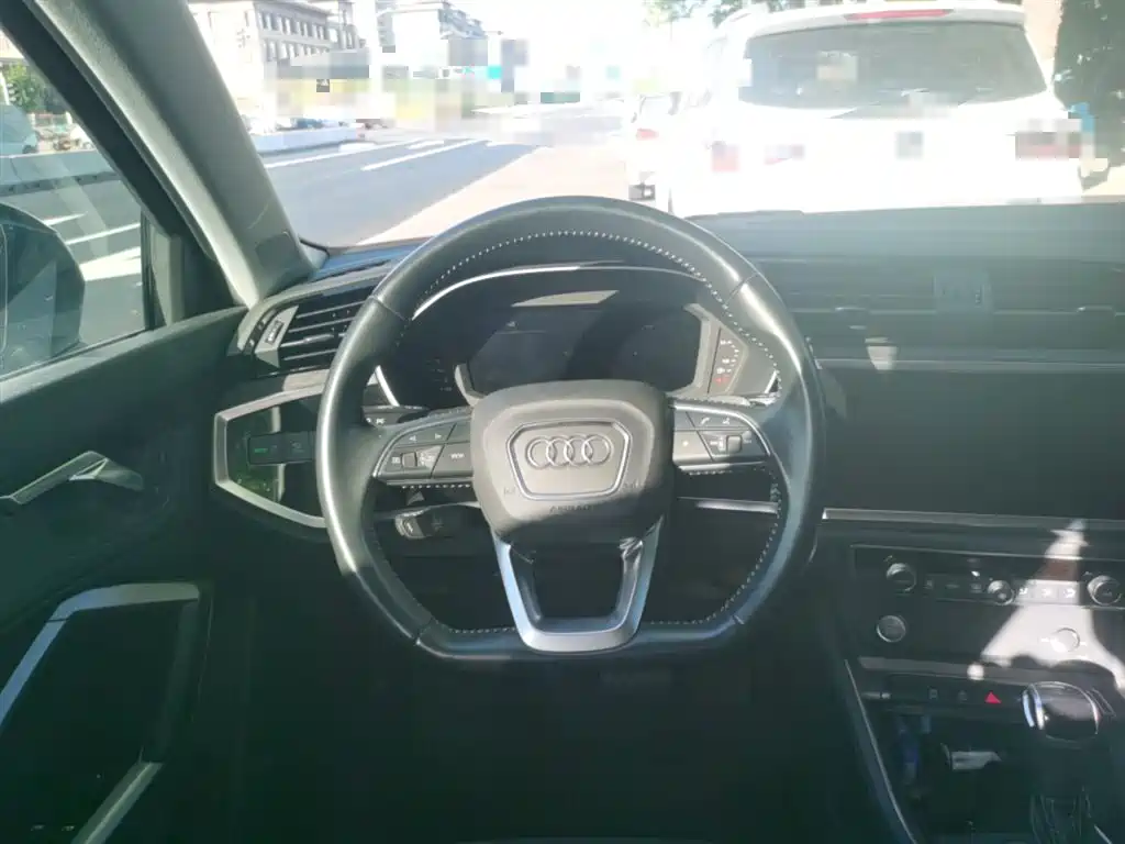 Audi Q3 2020 35 TFSI Fashion Dynamic фото 3
