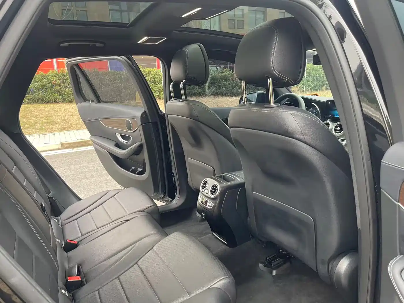 Mercedes-Benz GLC 2022 Model GLC 260 L 4MATIC Luxury Edition фото 13