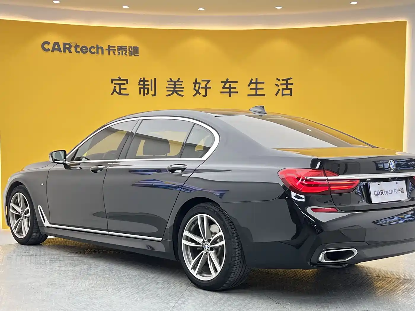 BMW 7 Series 2018 730Li Leading Type M Sport Package фото 29