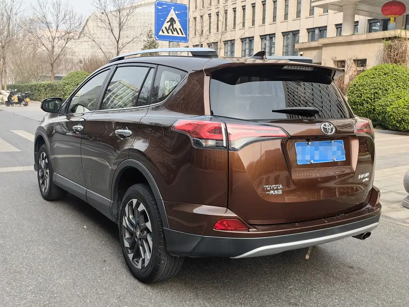 Toyota RAV4 Rongfang 2018 2.5L Automatic 4WD Elite i Edition фото 2