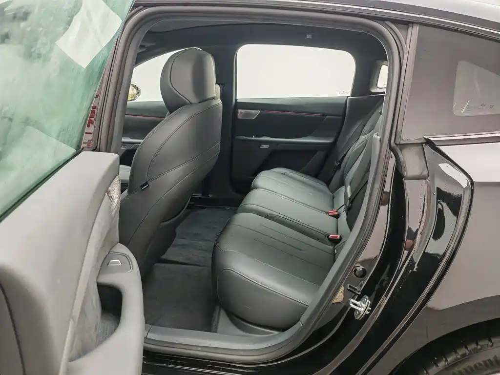 Dongfeng Yipai eπ007 2026 2025 Model Sport Version