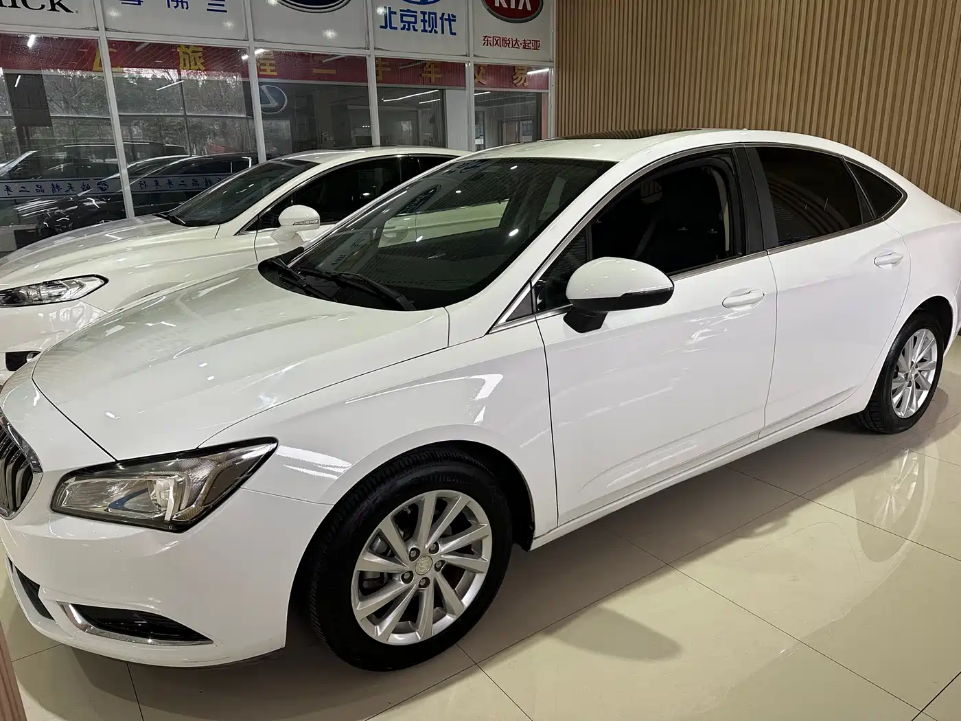 Buick Verano 2015 Sedan 15S Automatic Leading фото 5