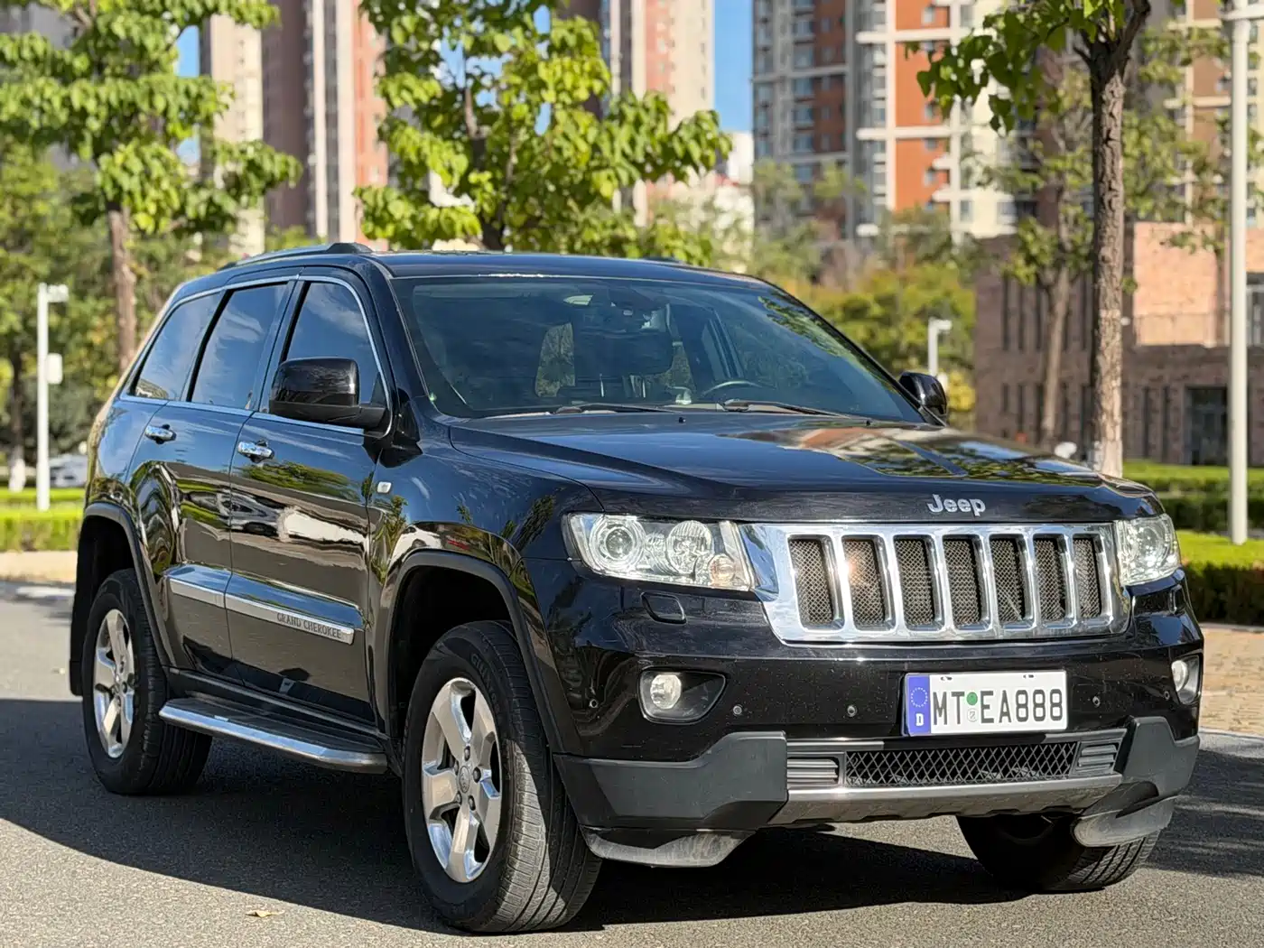 Jeep Grand Cherokee (Import) 2012 2012 3.6L Comfort Navigation Edition