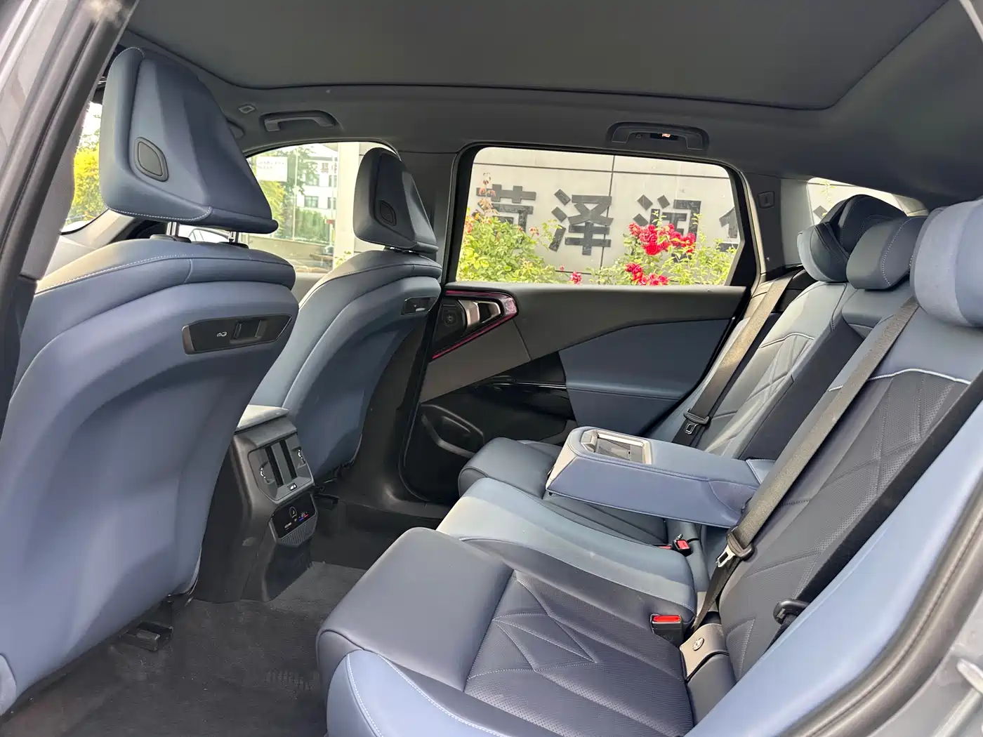 BMW X3 2025 xDrive30L Premium M Sport Package фото 9