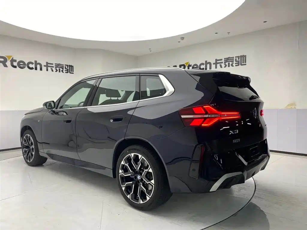 BMW X3 2025 xDrive30L Premium Model M Sport Black Package фото 7