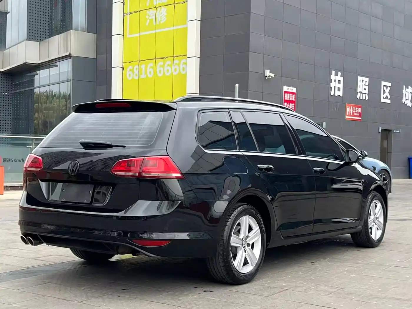 Volkswagen Golf (Import) 2014 1.4TSI Luxury Wagon фото 4