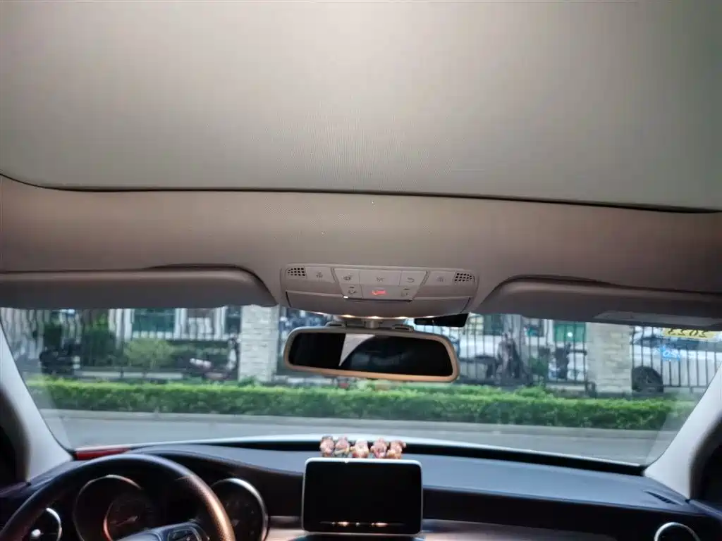 Mercedes-Benz C-Class 2015 C 200 L Sport фото 9