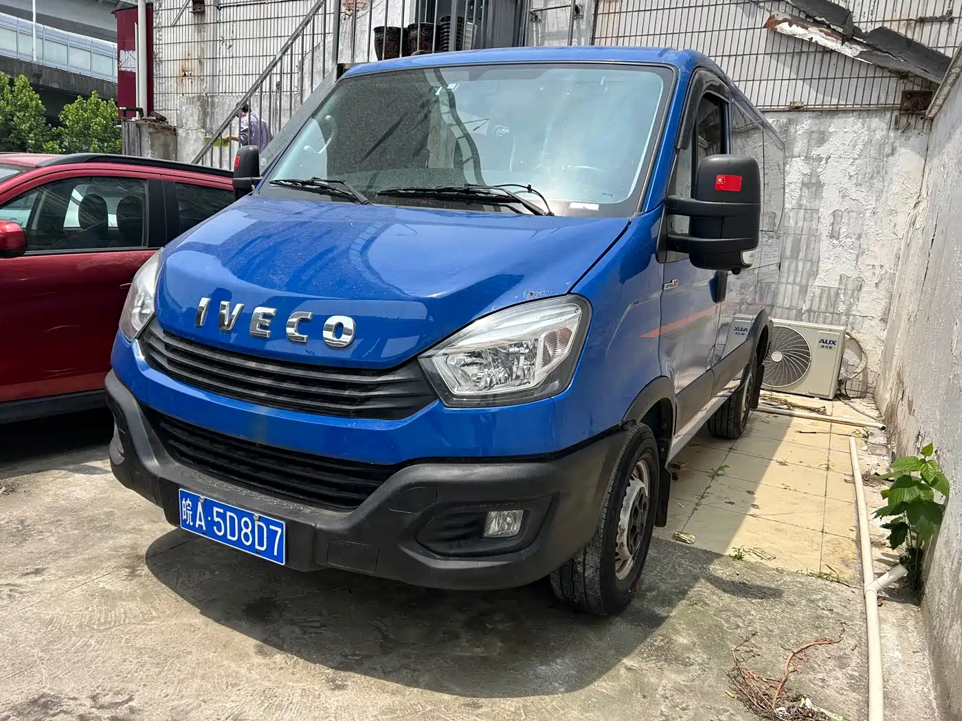IVECO OU SHENG