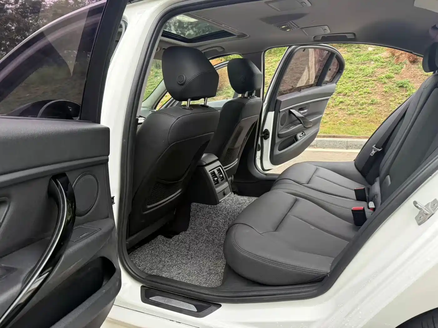 BMW 3 Series 2017 320Li M Sport фото 7