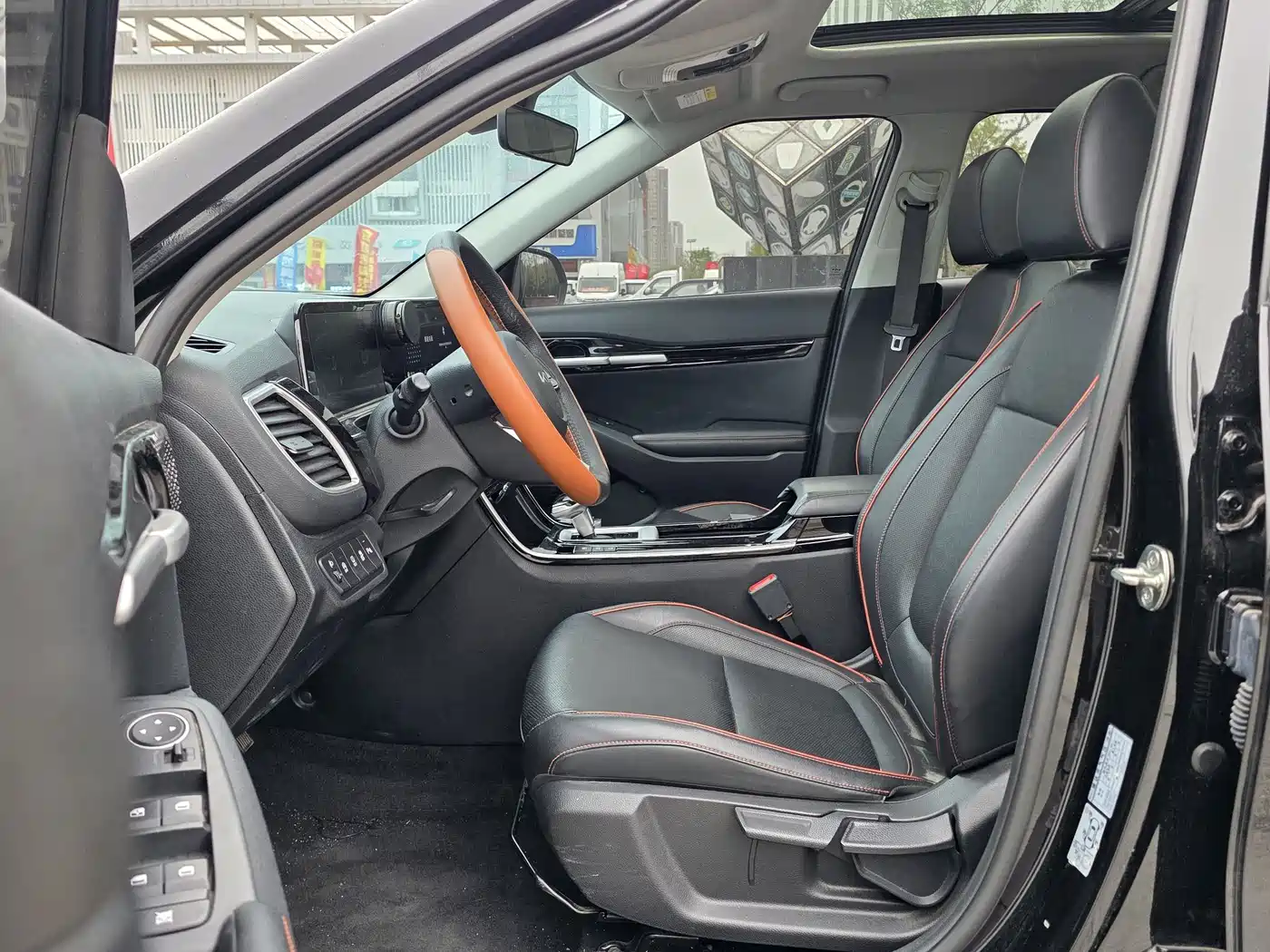 Kia Seltos 2023 1.5L CVT Luxury Edition фото 11