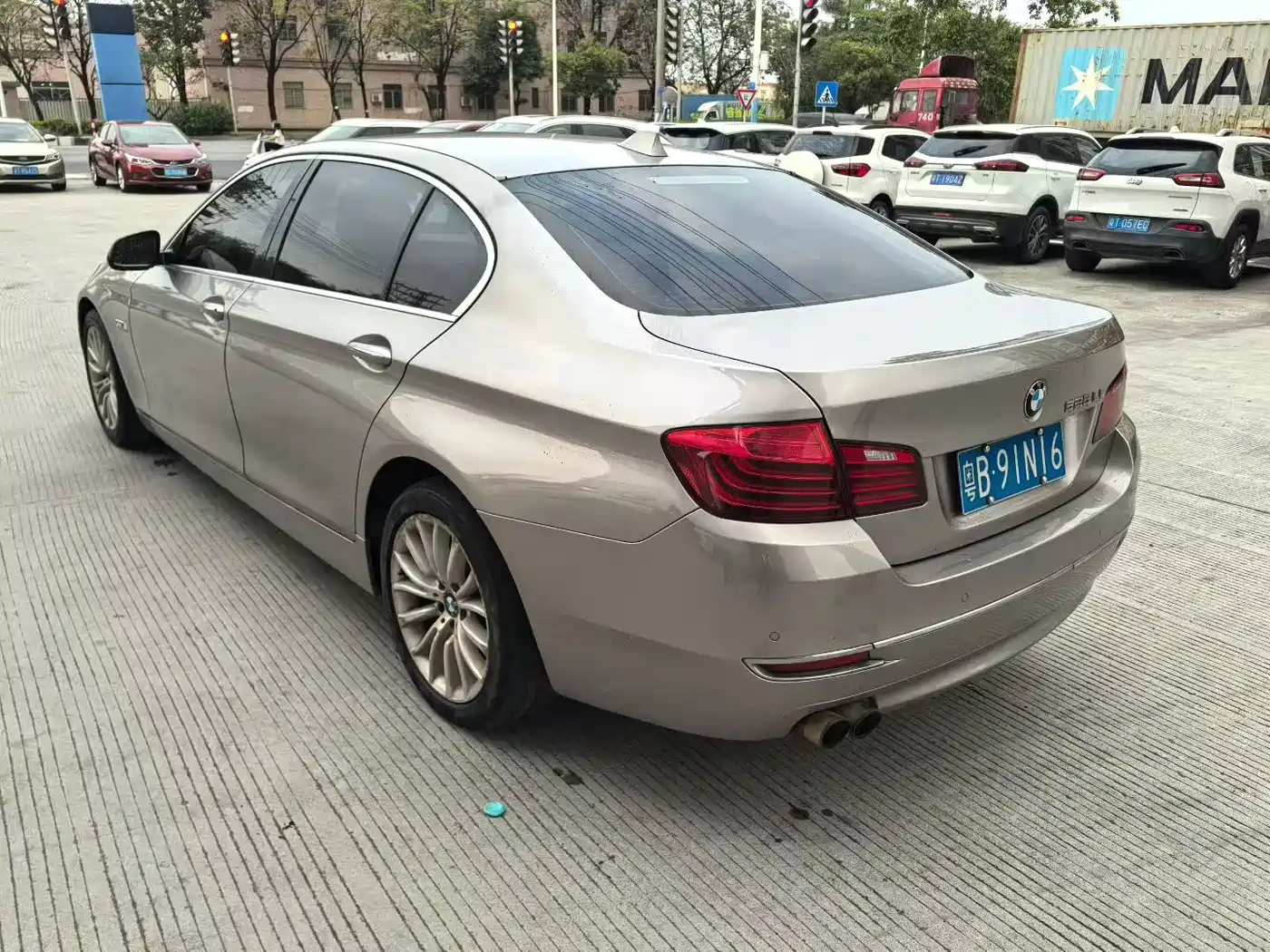 BMW 5 Series 2014 525Li Luxury Design Package фото 2