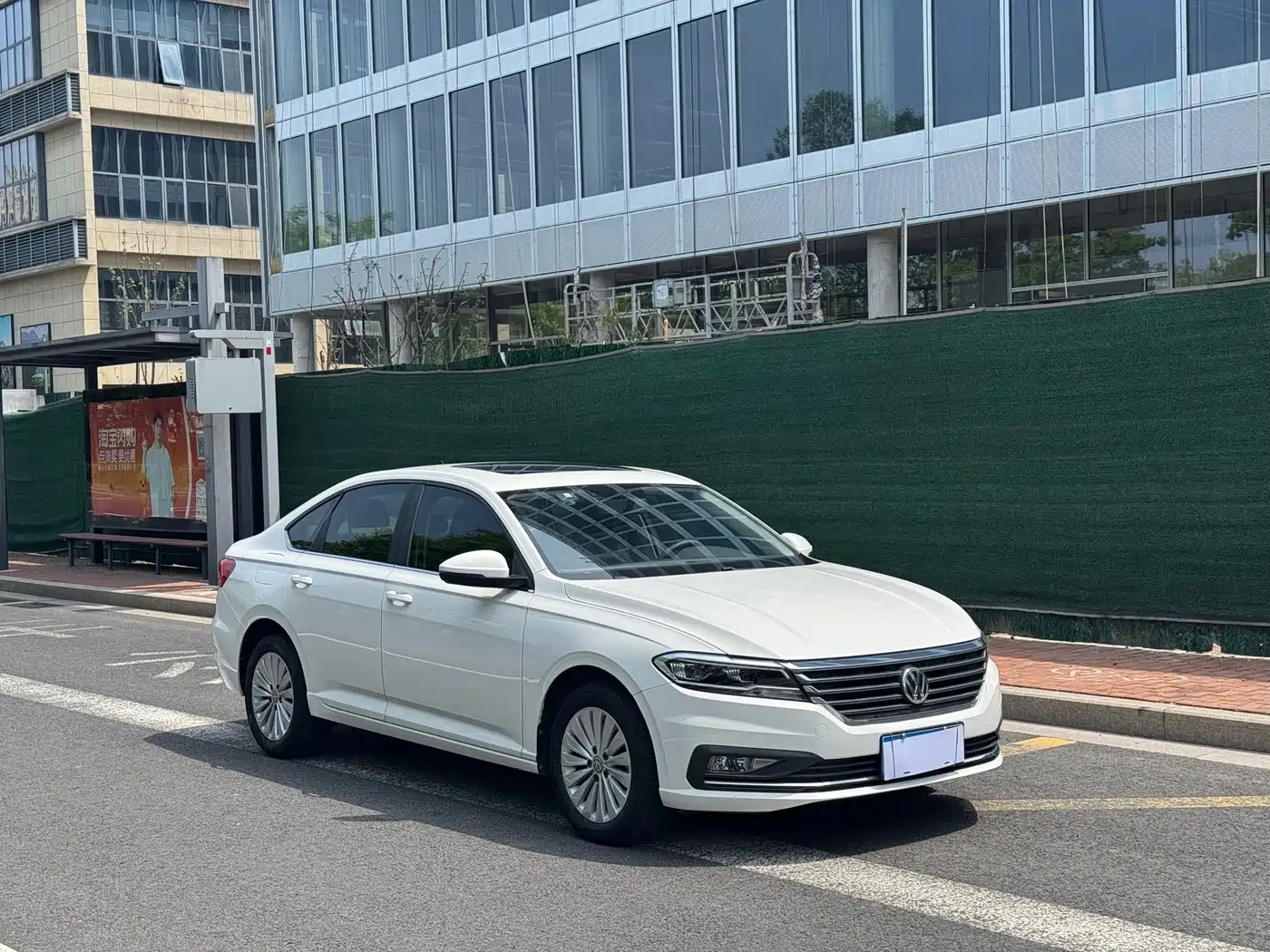 Volkswagen Lavida 2019 1.5L Automatic Comfort Edition China VI фото 3