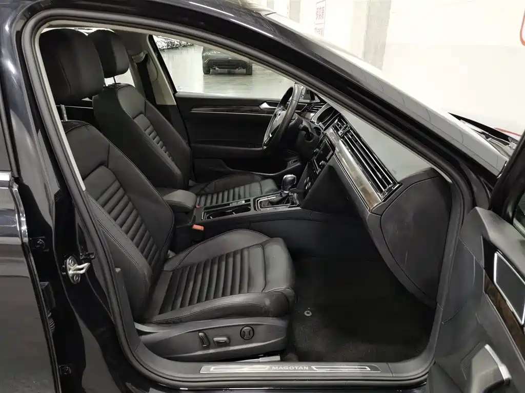 Volkswagen Magotan 2019 330TSI DSG Leading China VI фото 23