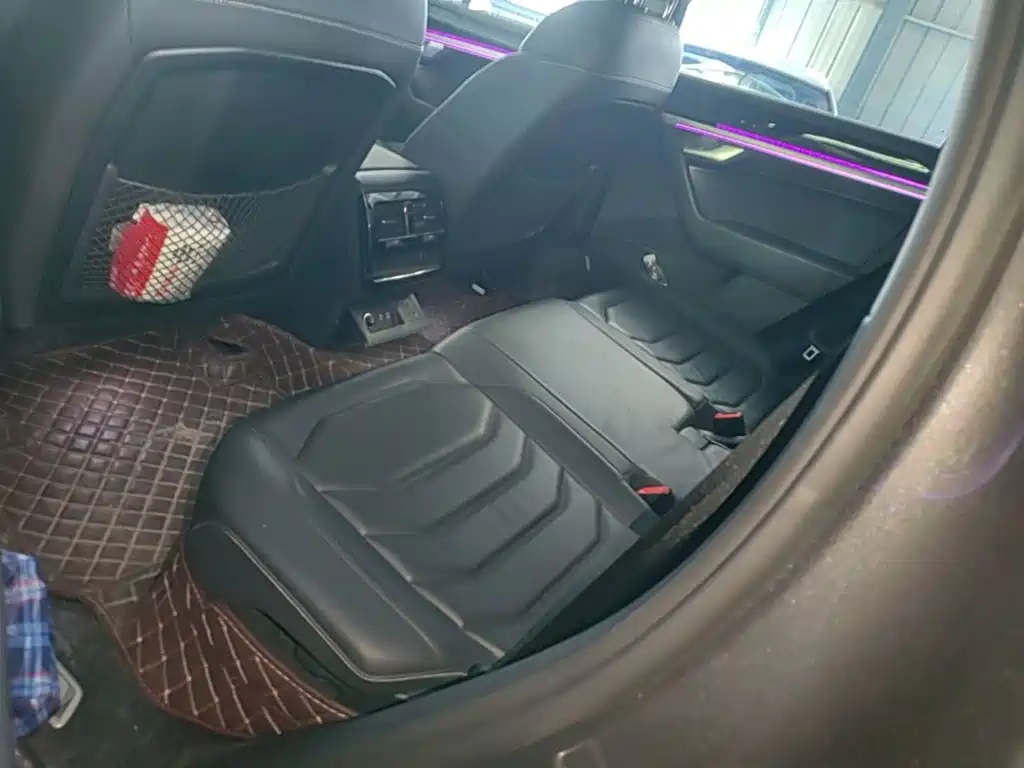 Volkswagen Touareg 2023 2021 2.0TSI R-Line