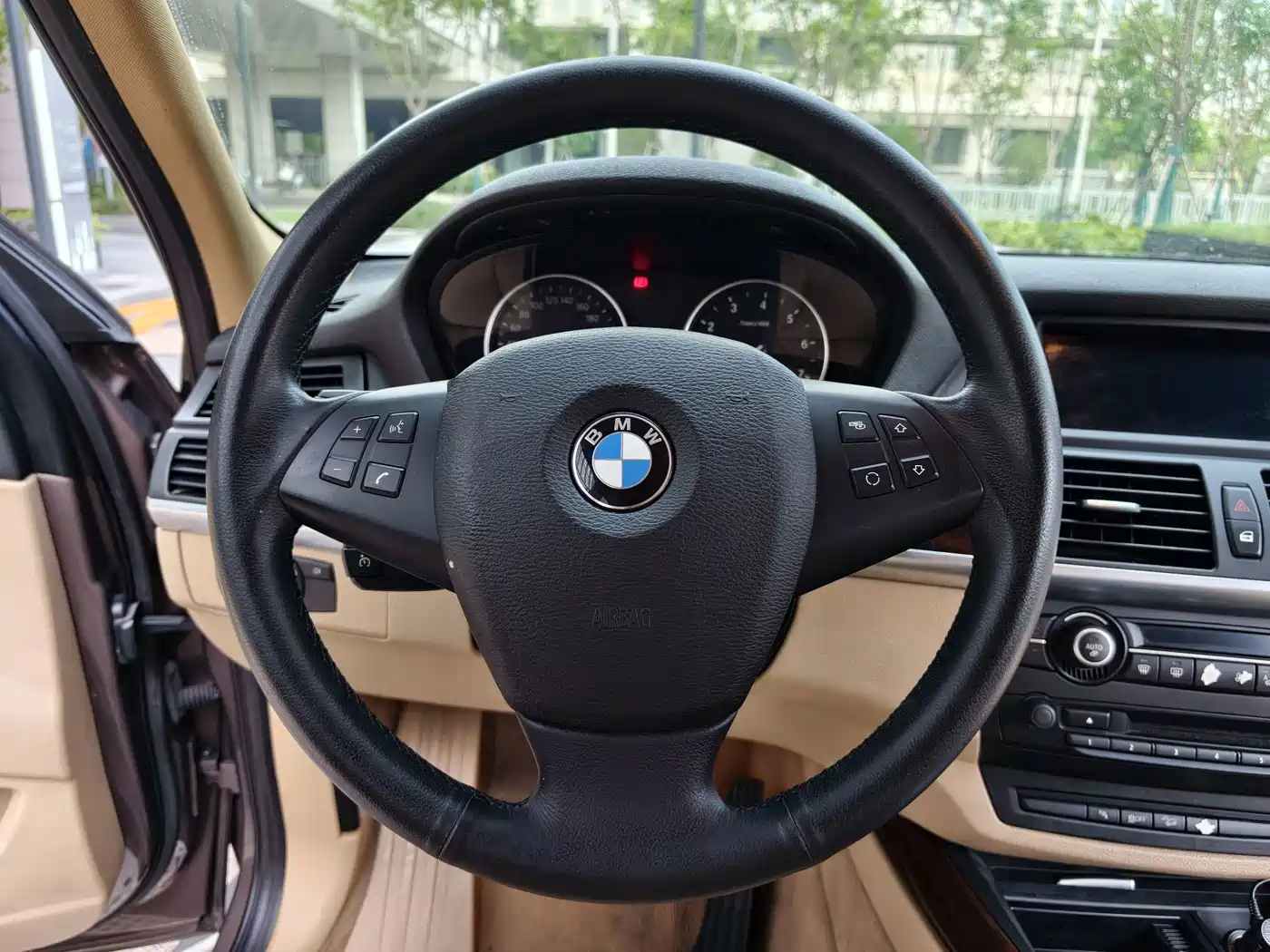 Photo 17 - BMW X5 (Import)