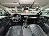 صورة 15 - Volkswagen Passat