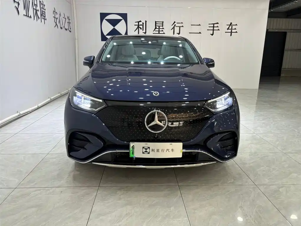 MERCEDES-BENZ EQE SUV
