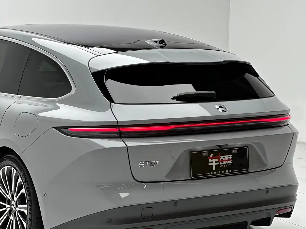 NIO NIO ET5T