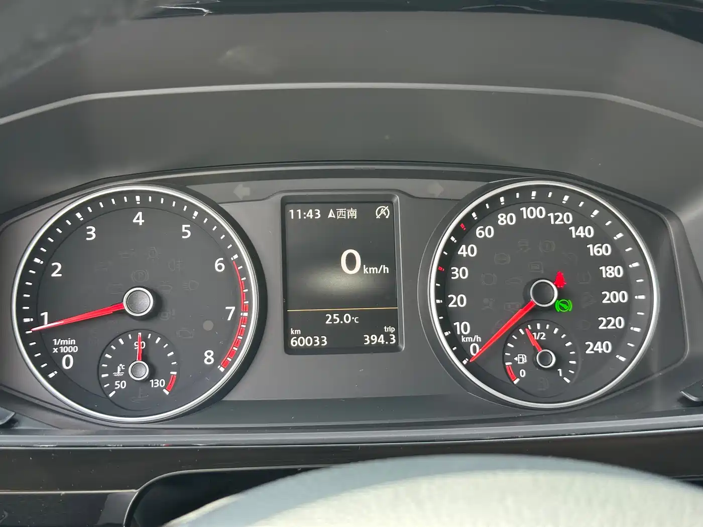 Volkswagen Multivan 2018 2.0TSI 4WD Premium Edition 7-Seater фото 4