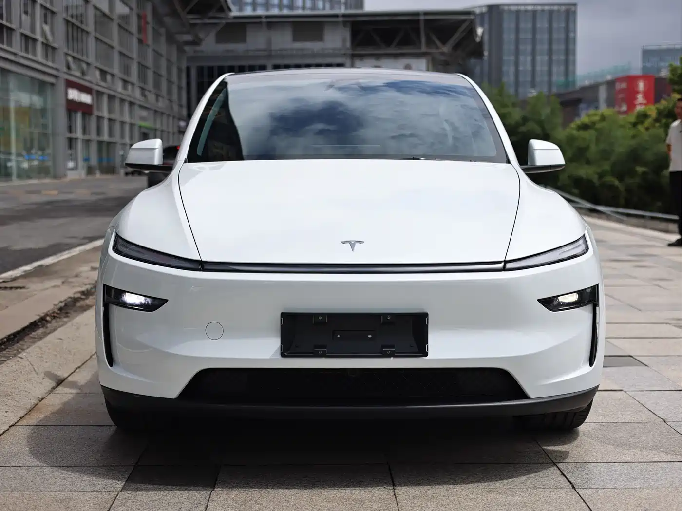 Фото 3 - Tesla Model Y
