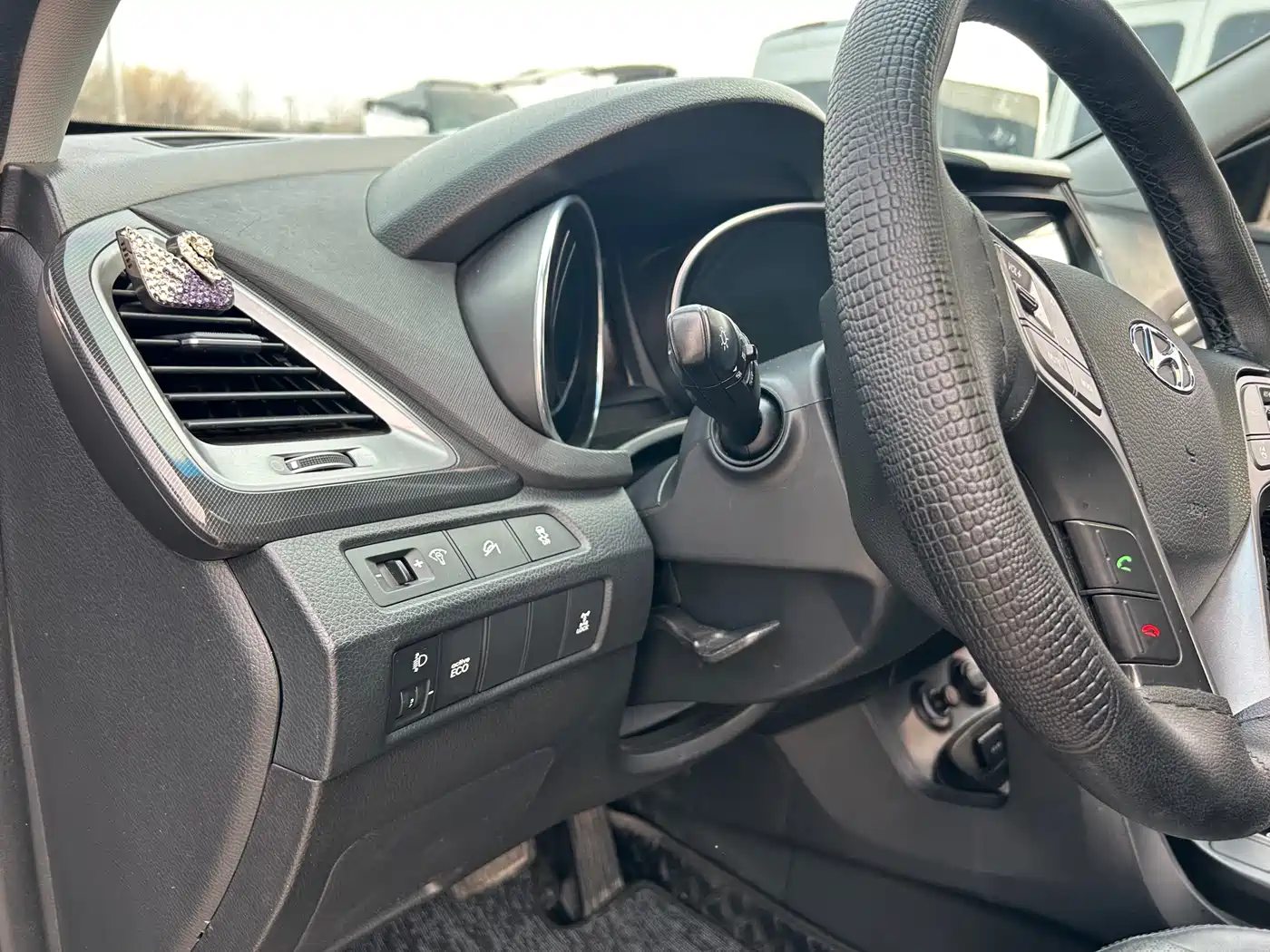 Hyundai Santa Fe 2013 Facelift 2.4L Automatic 4WD Smart фото 12
