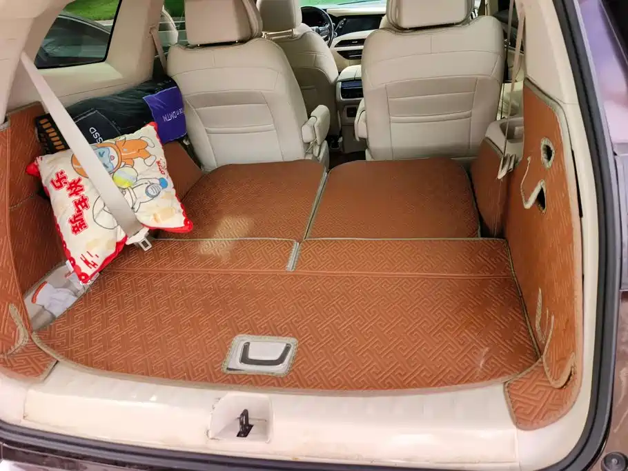 Buick Enclave 2023 2022 652T 4WD Avenir 6-Seater