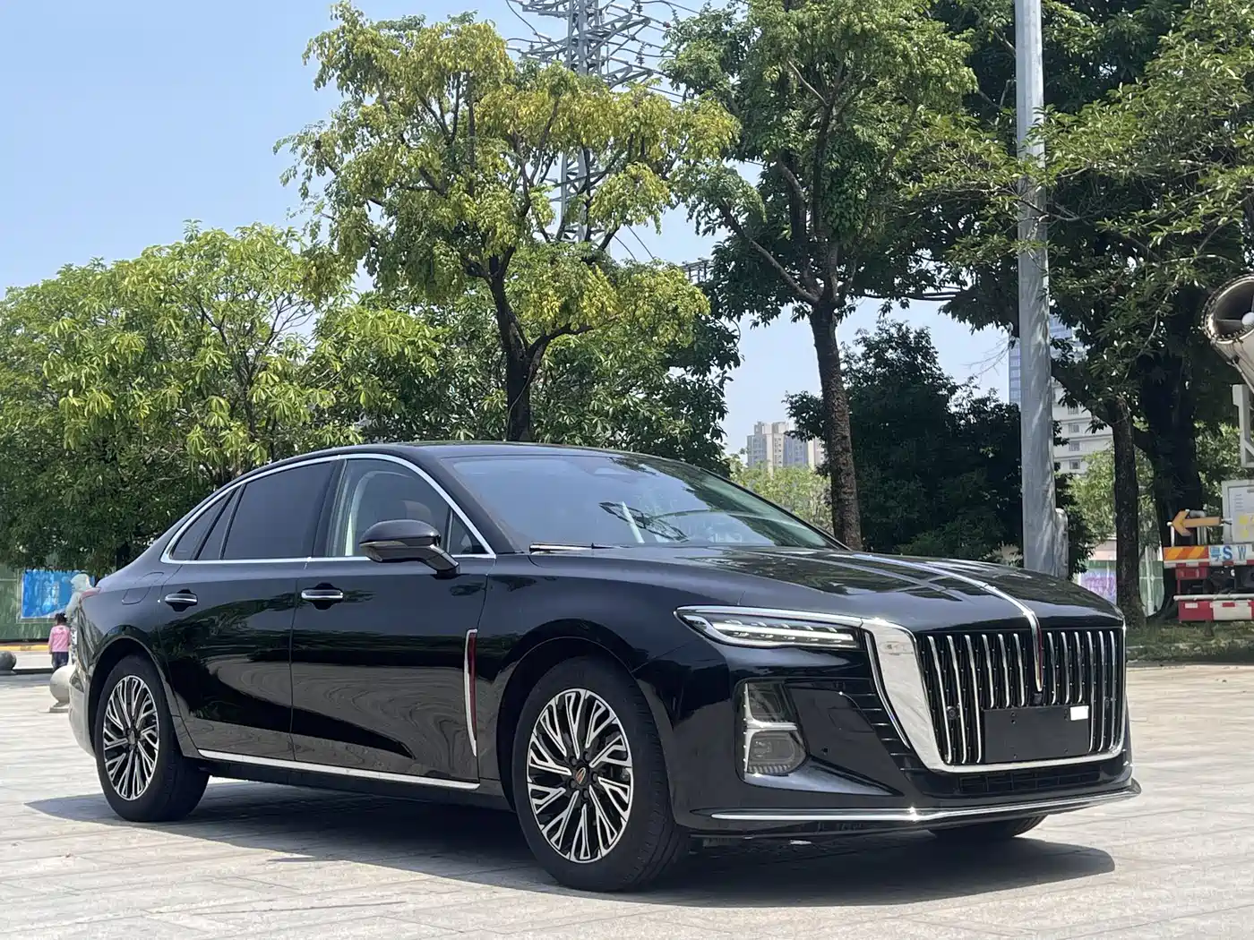 Hongqi H5 2024 2.0T Automatic Smart Connect Flag Smooth Edition фото 3