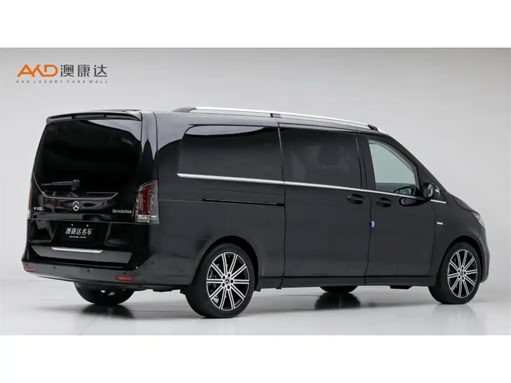 Фото 3 - Mercedes-Benz V-Class