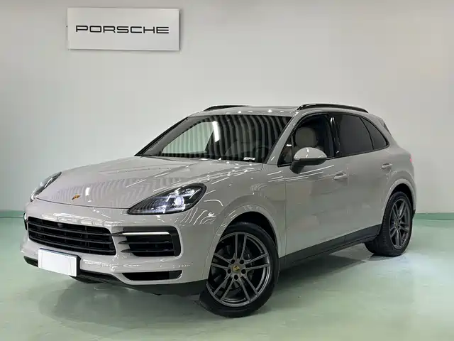 Porsche Cayenne 2021