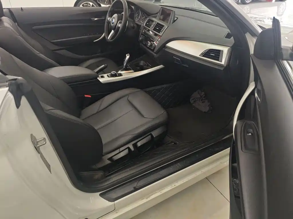BMW 2 Series (Import) 2016 2015 218i Convertible Coupe