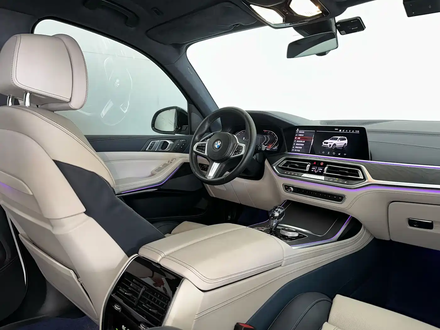 BMW X7 2019 xDrive40i Exclusive M Sport Package фото 17