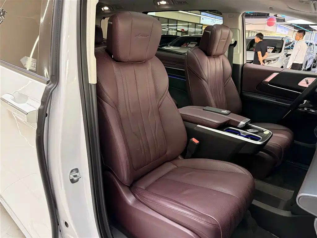 Buick Century 2023 2.0T 6-Seat World Edition фото 7