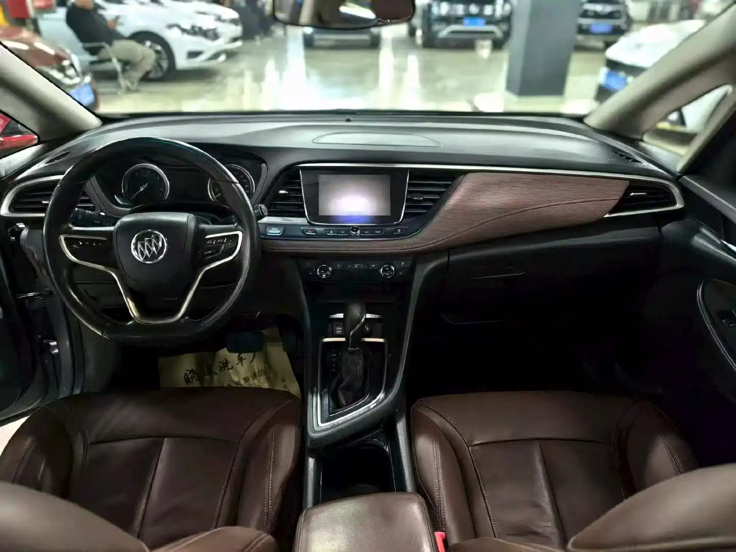 Фото 5 - Buick GL6