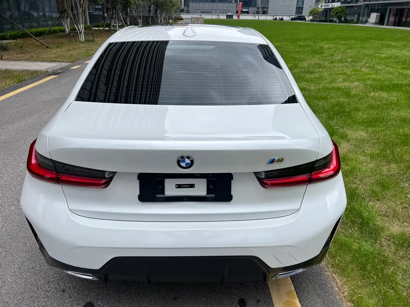 BMW 3 Series 2024 320Li M Sport Package фото 5