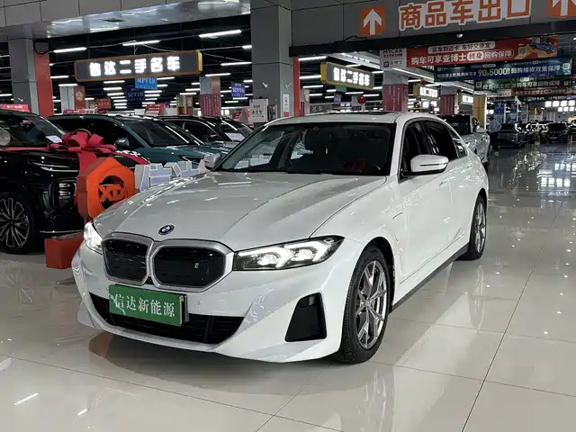 BMW i3 2023